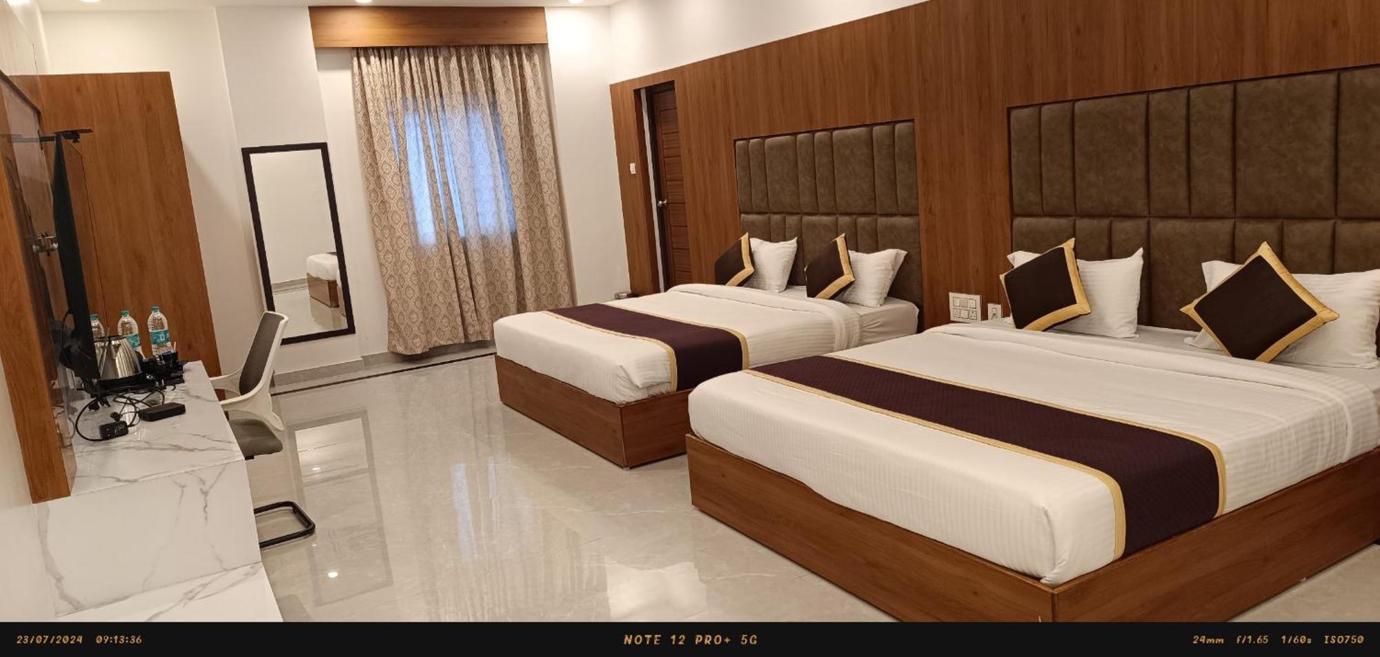 Best Residency Hosur Bagian luar foto